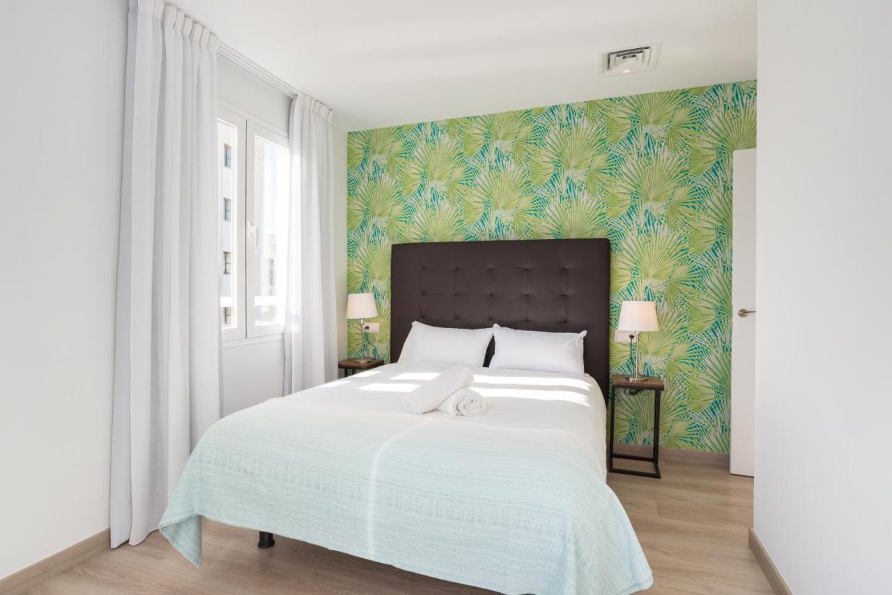 Urbe10 Premium Atarazanas 4 Bedrooms Apartment Málaga Exterior foto