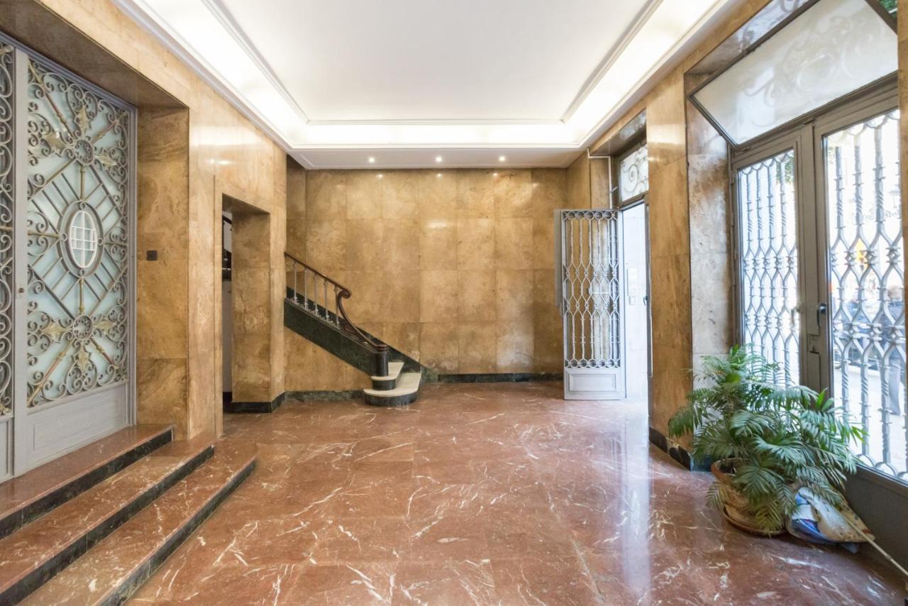 Urbe10 Premium Atarazanas 4 Bedrooms Apartment Málaga Exterior foto
