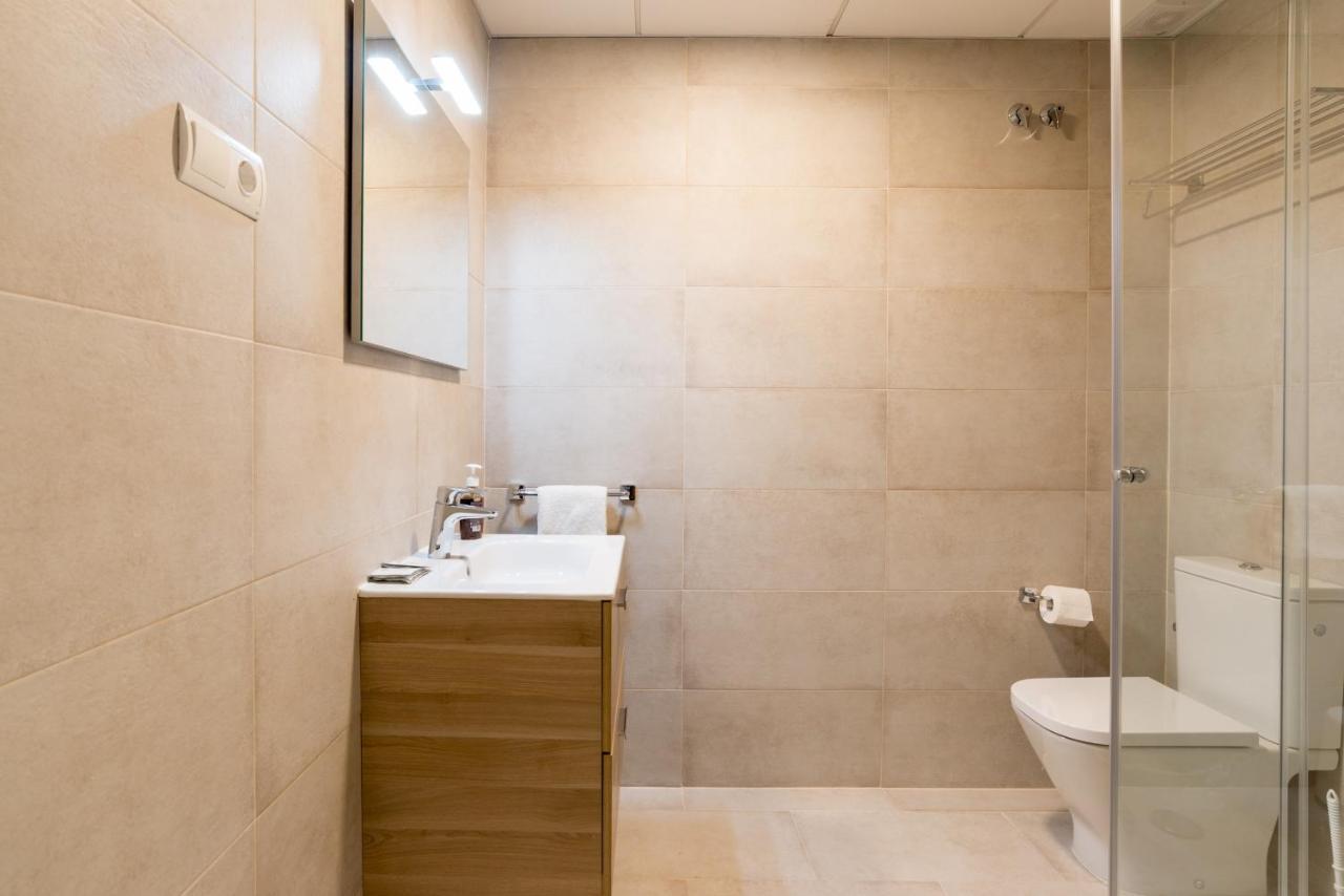 Urbe10 Premium Atarazanas 4 Bedrooms Apartment Málaga Exterior foto