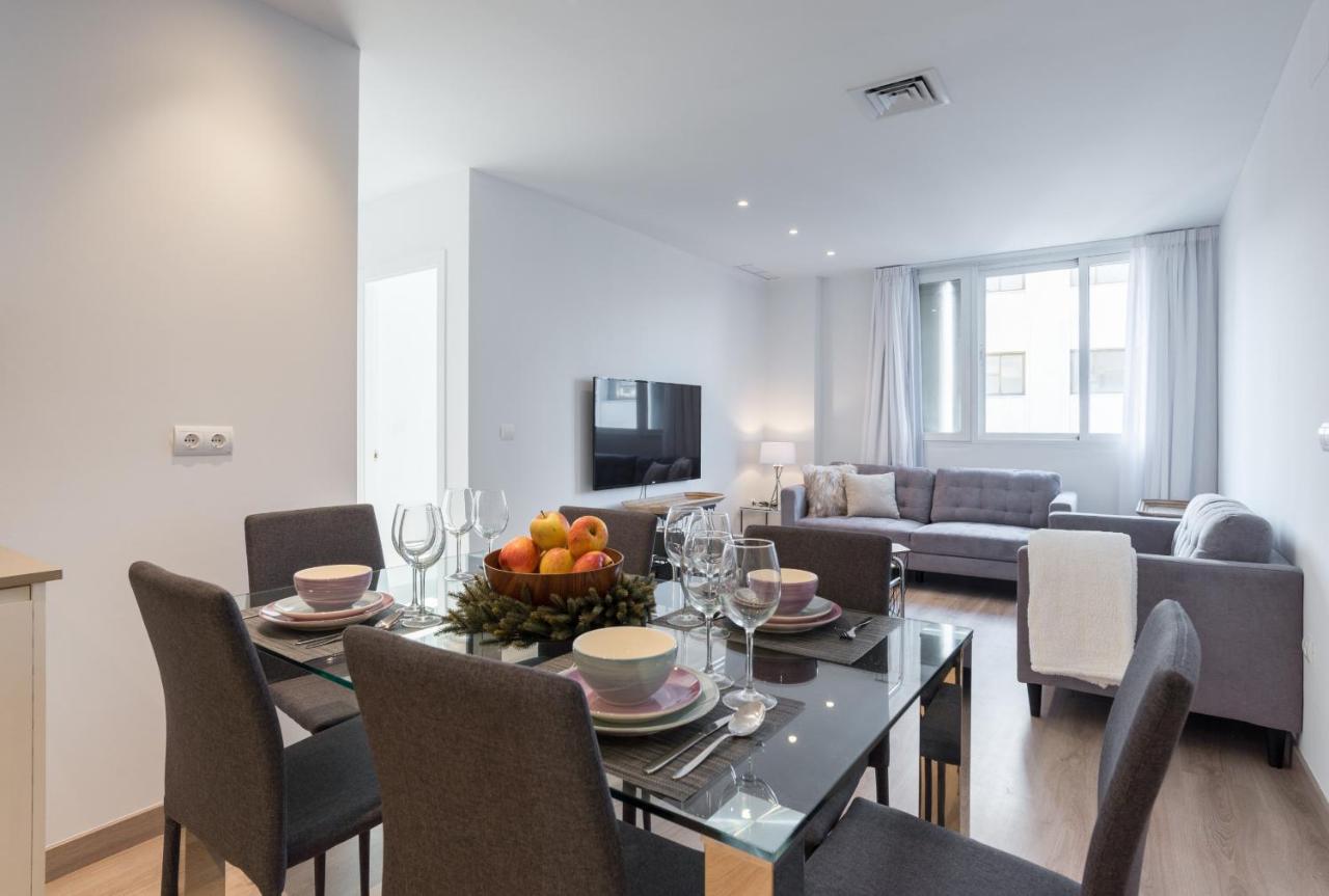 Urbe10 Premium Atarazanas 4 Bedrooms Apartment Málaga Exterior foto