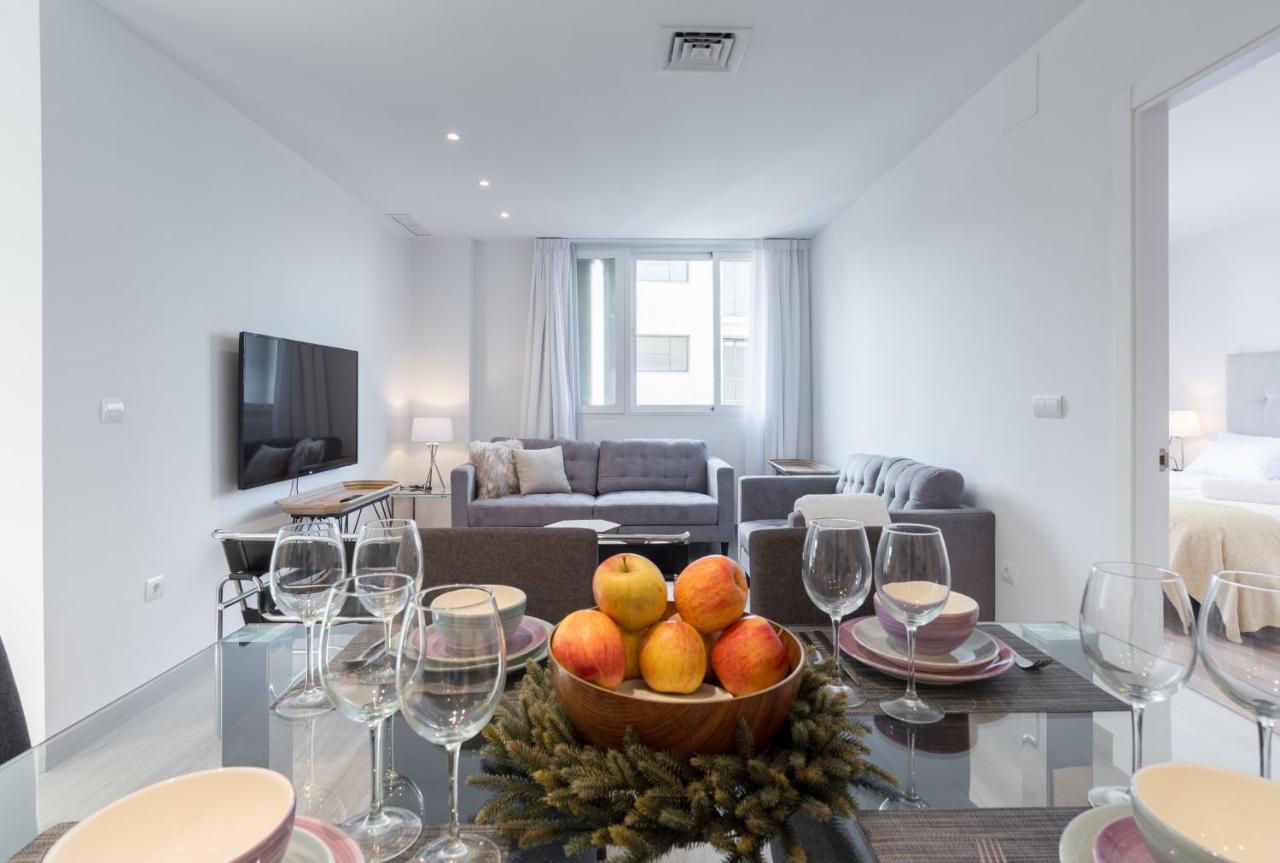 Urbe10 Premium Atarazanas 4 Bedrooms Apartment Málaga Exterior foto