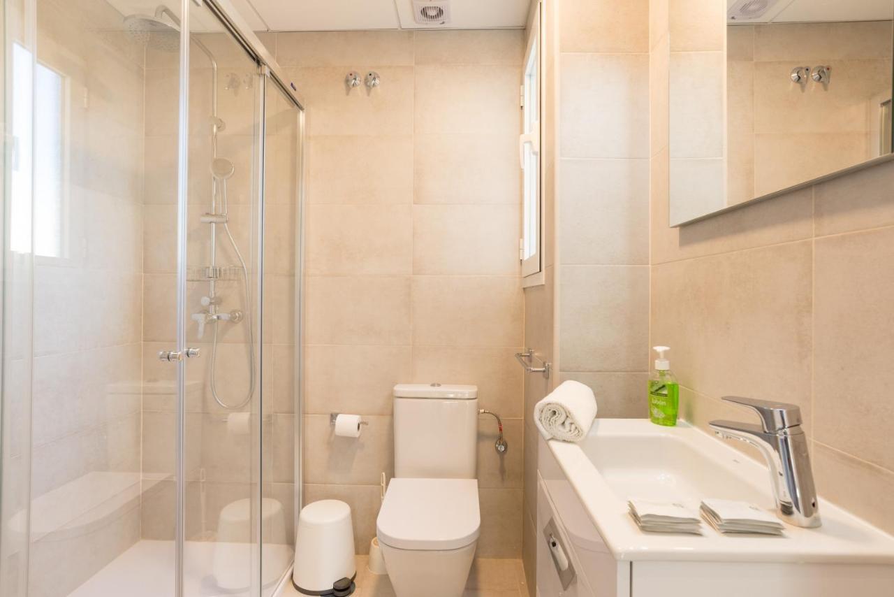 Urbe10 Premium Atarazanas 4 Bedrooms Apartment Málaga Exterior foto